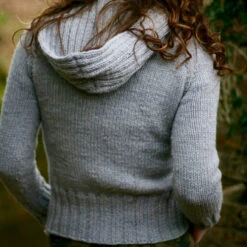 Liathite Cardigan Pattern(Liathite) -Stolen Yarn Store liathite back