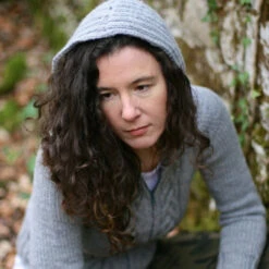 Liathite Cardigan Pattern(Liathite) -Stolen Yarn Store liathite hood