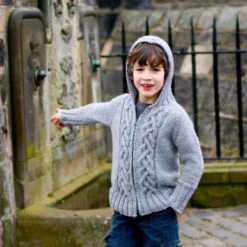 Liathite Jr Cardigan Pattern(Liathite Jr)