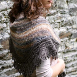 Maenad Shawl Pattern(Maenad) -Stolen Yarn Store maenad 7