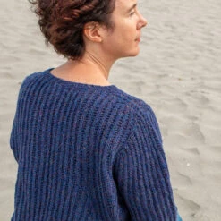 Meabh | Sweater Yarn Kit(Meabh Yarn Kit) -Stolen Yarn Store meabh sq4