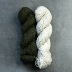 Ualach Sweater Yarn Kit(Ualach Sweater Yarn Kit) -Stolen Yarn Store nadure coillte a6dedd8e 858f 4455 9229 30590d937ef2