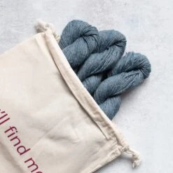 Peterswell Cowl Yarn Kit(Peterswell Cowl Yarn Kit)