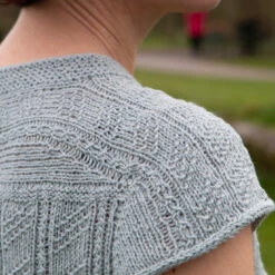 Torc | Top Yarn Kit(Torc Top Yarn Kit) 25 Torc | Top Yarn Kit(Torc Top Yarn Kit) -Stolen Yarn Store torcshoulder 4bef6c54 e67a 40b9 afd0 e8d53bb69c51