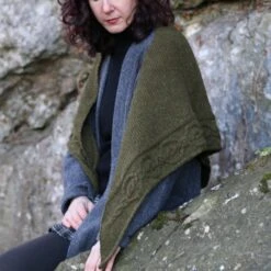 Project Workshop | Turas Shawl(Project Workshop Turas Shawl) 7 Project Workshop | Turas Shawl(Project Workshop Turas Shawl) -Stolen Yarn Store turassquare1 f2ee9867 5782 4073 adaa 08033ef9978a